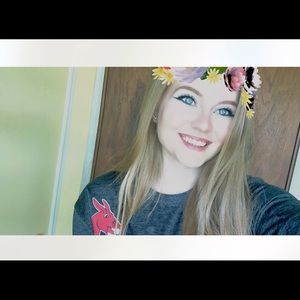 Meet your Posher, Celena